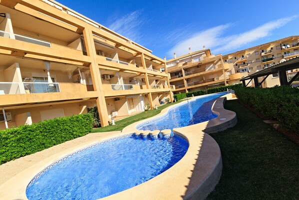 Pool - Playasur 40 VYB LM77 (Denia)