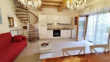 Smart TV, table tennis