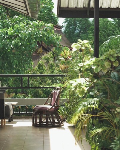 Homey, calm and enjoy the view of historical place