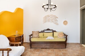 TV, fireplace - Pet-Friendly Apartment 'Sifnos' with Sea View, Whirlpool & Wi-Fi (Cyclades)