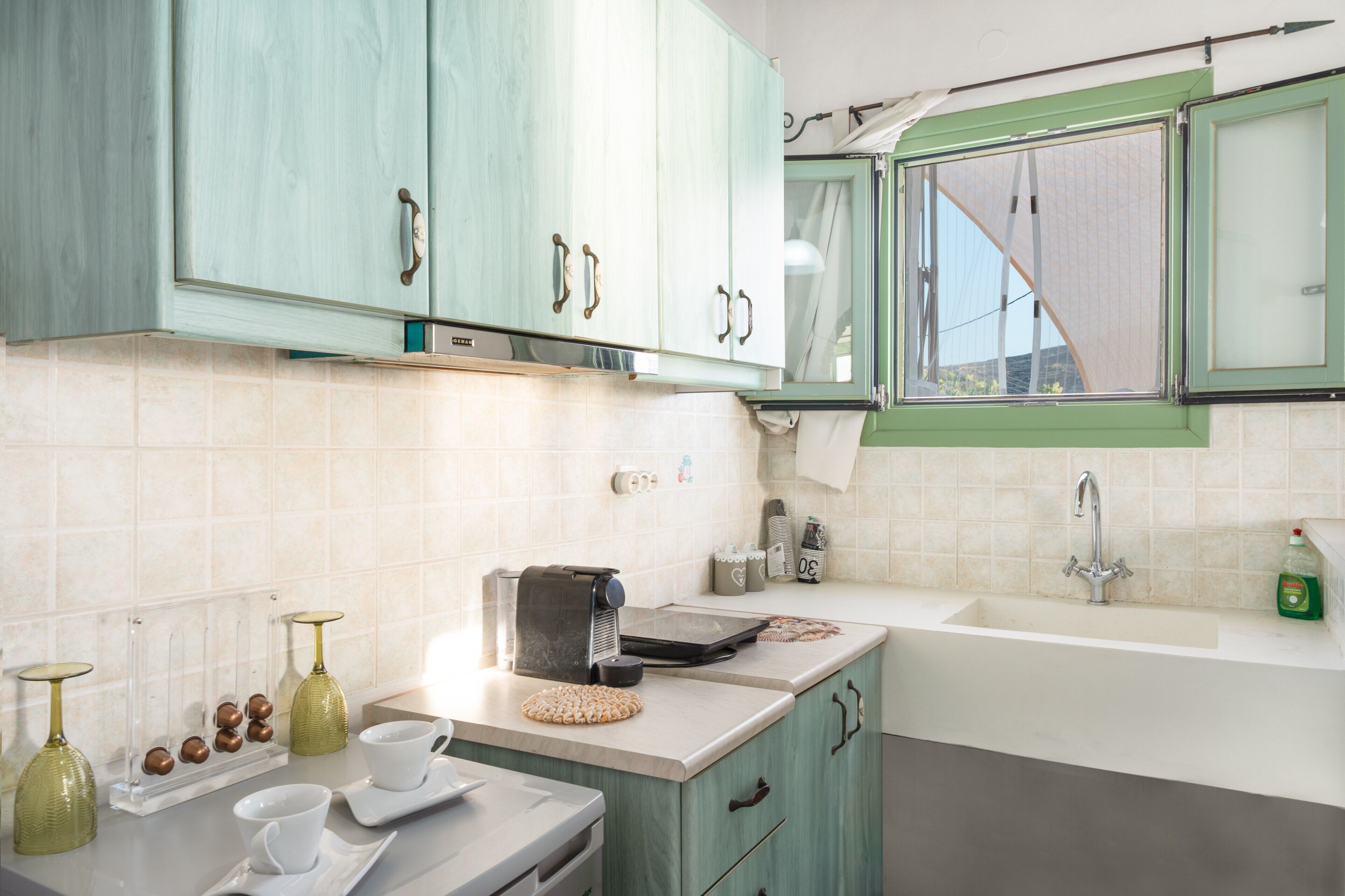 冰箱、炉灶、茶具/咖啡用具、厨具/餐具