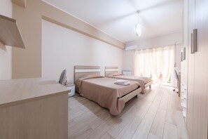 4 bedrooms, free WiFi, bed sheets