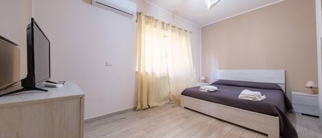 4 bedrooms, free WiFi, bed sheets