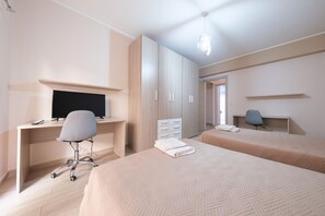 4 bedrooms, free WiFi, bed sheets