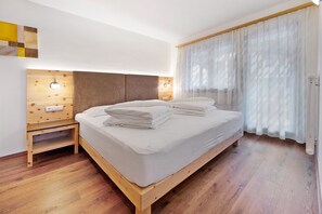 2 habitaciones, wifi gratis y ropa de cama 