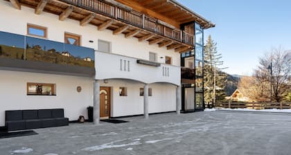 Apartment "Antersi Luis" with Mountain View, Private Garden & Wi-Fi