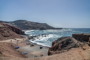 Beach nearby - Holiday Home 'El Rinconcito De Jess' with Wi-Fi and Air Conditioning (El Golfo)