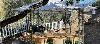 Casa vacanze 'La Cuevita De Hilario' con vista sulle montagne, terrazza privata e giardino privato