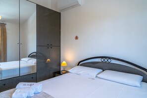 2 habitaciones, tabla de planchar con plancha y wifi gratis 