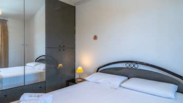 2 chambres, fer et planche Ă  repasser, Wi-Fi gratuit, draps fournis