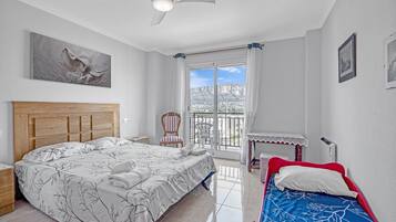 3 chambres, fer et planche Ă repasser, Wi-Fi gratuit, draps fournis