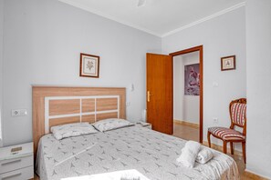 3 camere, ferro/asse da stiro, Wi-Fi gratuito, lenzuola