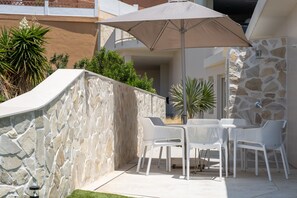 Outdoor dining - Villa "Exclusive Too" with pool, terrace & WLAN (Torrox)