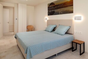 3 bedrooms, iron/ironing board, free WiFi, bed sheets - Villa "Exclusive Too" with pool, terrace & WLAN (Torrox)