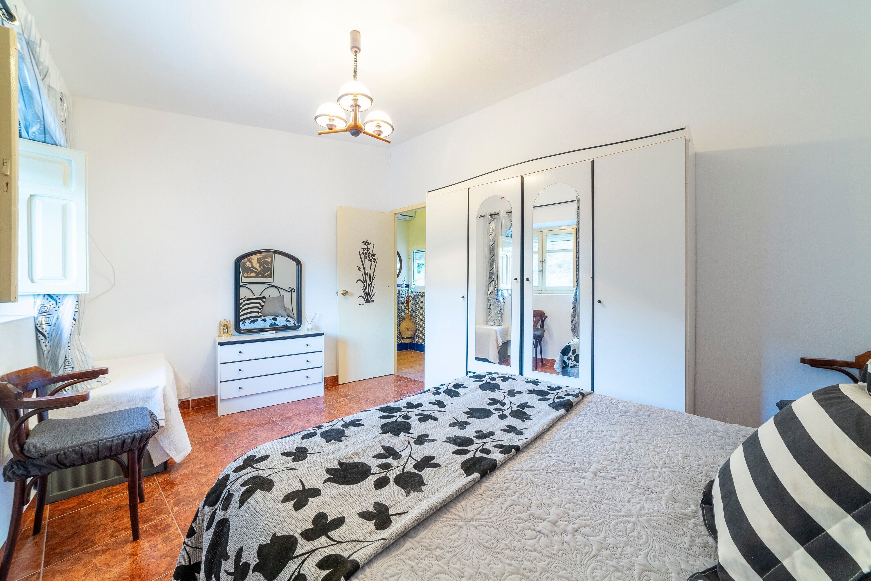 2 slaapkamers, wifi, beddengoed