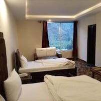 Deluxe Triple Room | Mountain view