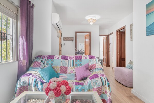 2 bedrooms, WiFi, bed sheets - Holiday Home "Espelete" with Shared Terrace (El Puerto de Sta María)