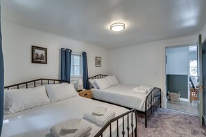 2 chambres, fer et planche à repasser, accès au Wi-Fi (inclus)