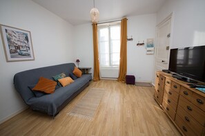 Téléviseur, livres