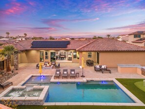 Et oppvarmet basseng