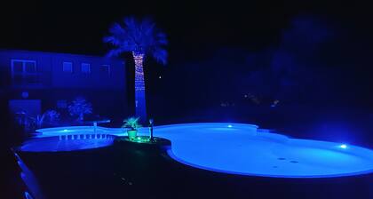 Cap d' Agde Charmant Chalet vue sur la mer