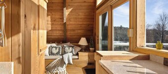 Cozy Mt. Snow Cabin w/ Fireplace