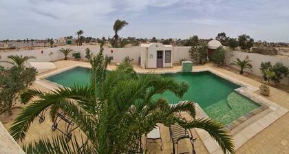 Ăvasion paradisiaque Ă Djerba - Maison de vacances avec piscine