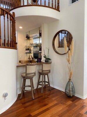 Bar (on property) - Modern Spanish Home w/ pool and mountain views - 15 minutes from Malibu! (Agoura Hills)