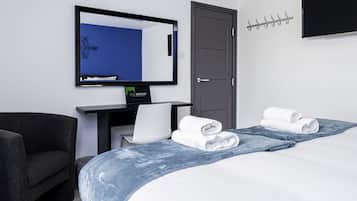3 bedrooms, desk, iron/ironing board, free WiFi