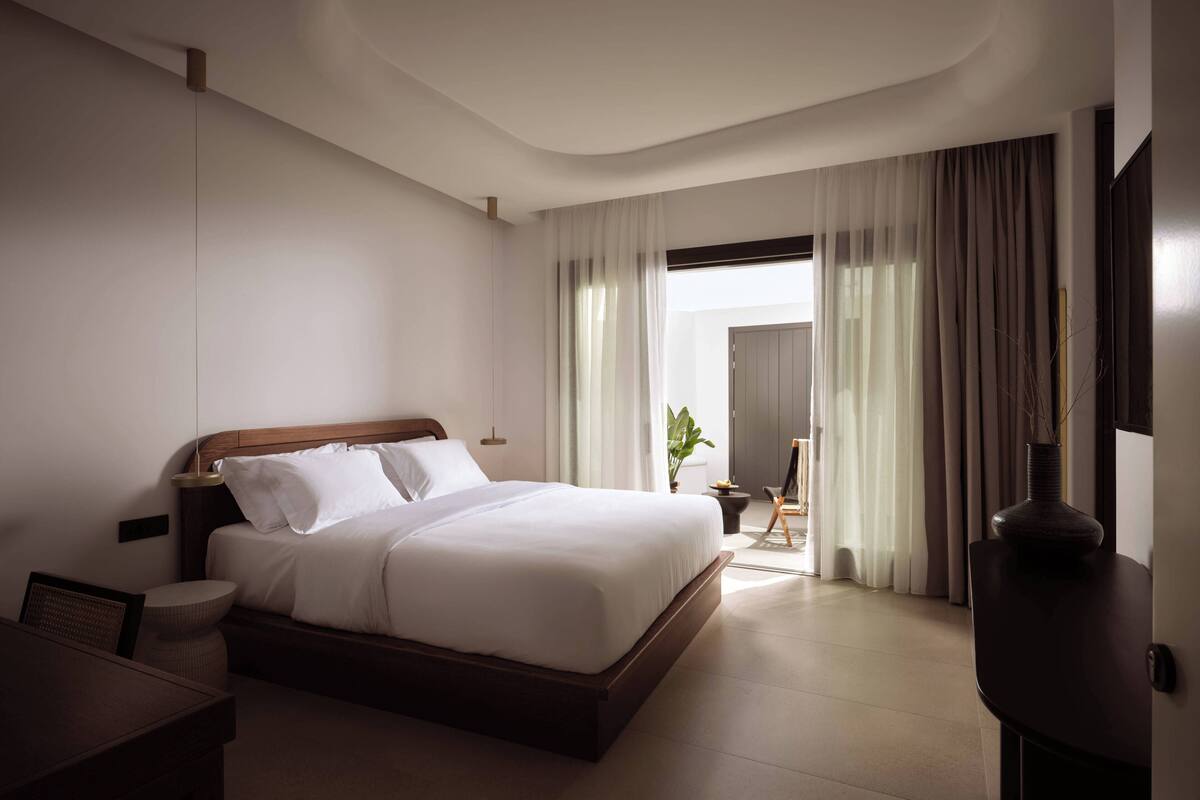1 bedroom, minibar, in-room safe, individually furnished