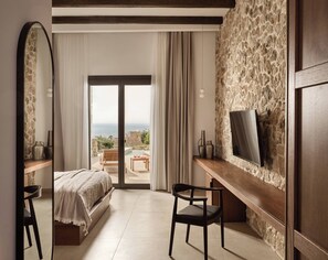 Grande Sea View Suite With Plunge Pool | Minibar, Zimmersafe, individuell eingerichtet, Verdunkelungsvorhänge