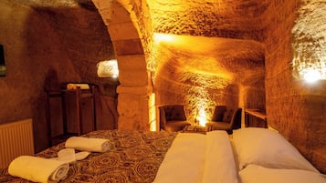 Comfort Room | Egyptian cotton sheets, premium bedding, down comforters