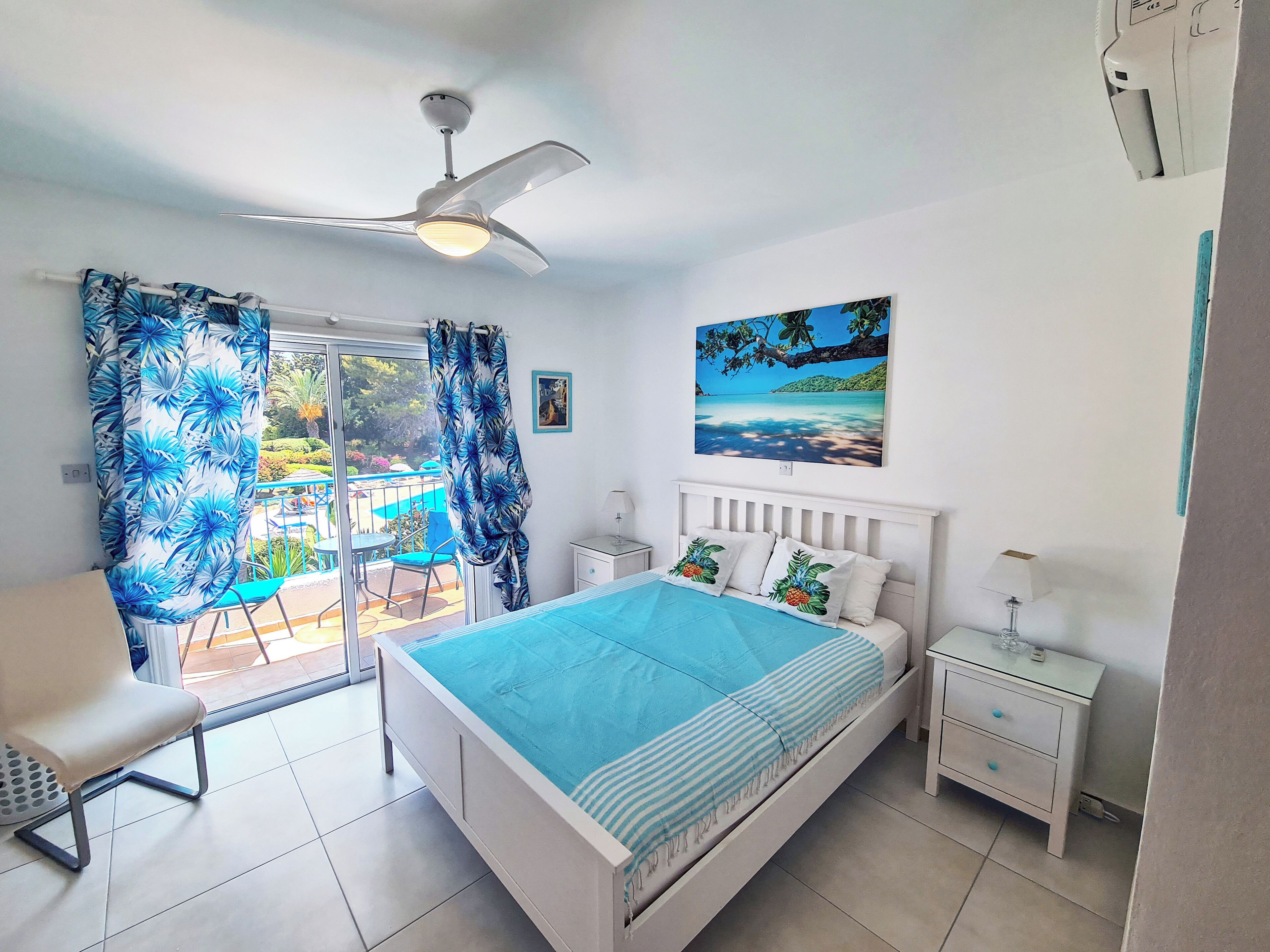 2 quartos, cofres nos quartos, ferros/tábuas de passar roupa, Wi-Fi