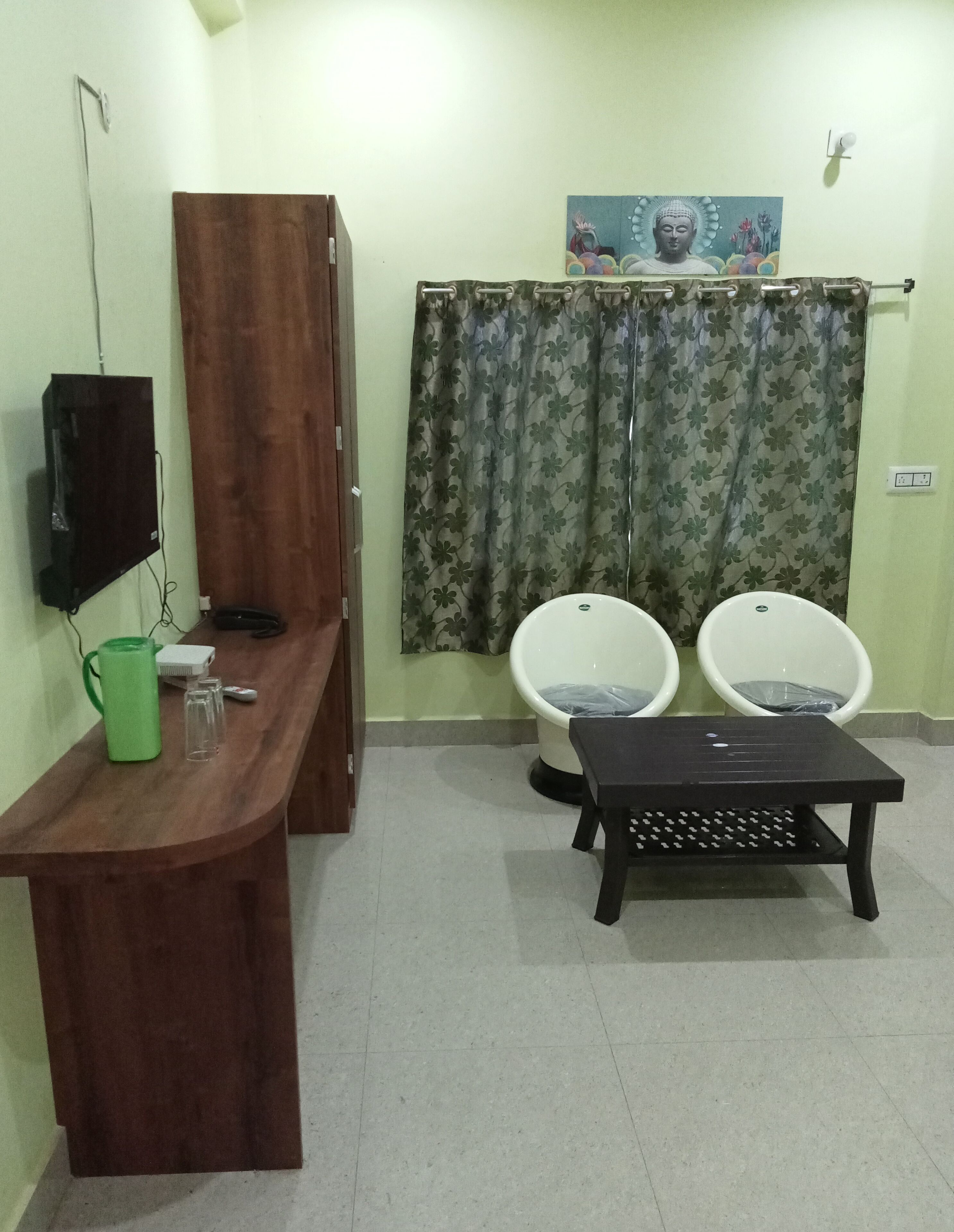 Premium Room | Blackout drapes, free WiFi, bed sheets