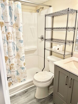 Hair dryer - Family Studio sleeps 4! Beach, Boardwalk, Pool and across from Jolly Rodgers! (Ocean City)