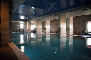 Pool - Luxury one bedroom apartment in the first row of Burgas (BURGAS)