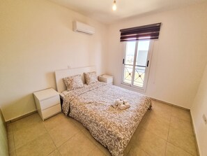 Basic Apartment | 1 bedroom, desk, laptop workspace, iron/ironing board - Heaven in Arem's MPV (Mazotos)