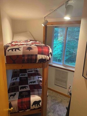 アイロン / アイロン台、WiFi、ベッドシーツ