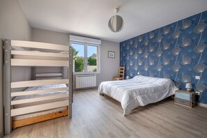 3 makuuhuonetta, silitysrauta/-lauta, ilmainen Wi-Fi