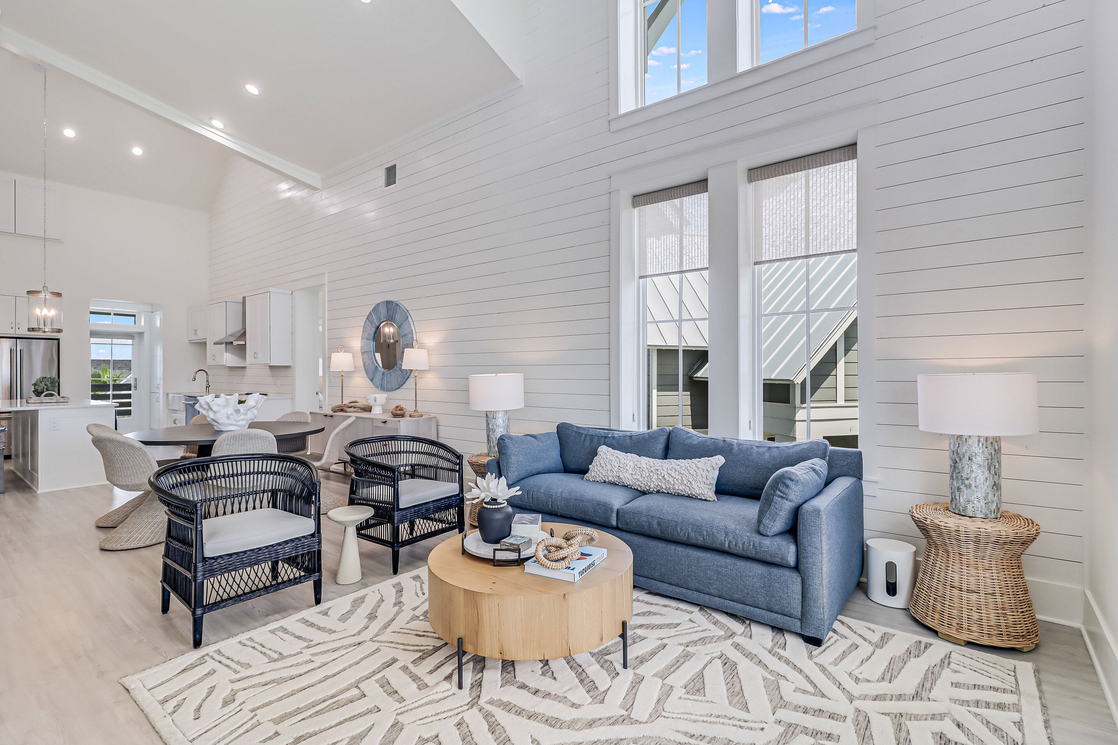Luxe, Top-floor, 2-Story Condo w/ 2 Balconies & Access to 20+ amenities!