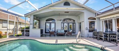 Una piscina climatizada