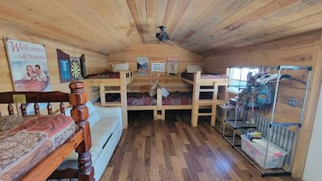 2 間睡房、床單