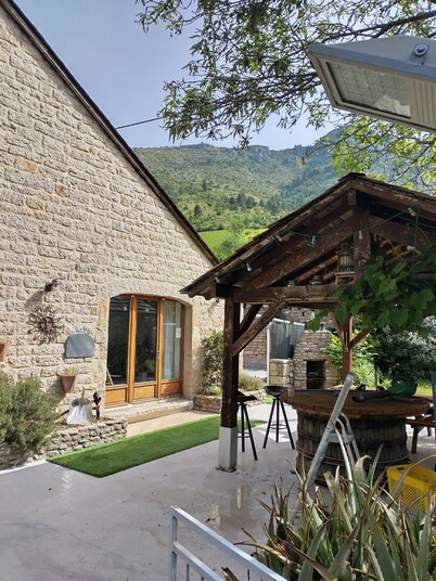 Maison Entière à Louer Pour 14 Personnes Dans les Gorges du Tarn