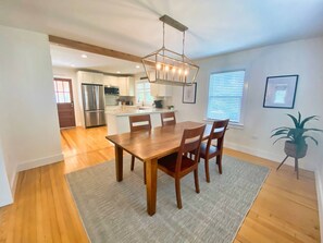 Dining - The Madison Suite - Chesapeake Properties (Cape Charles)