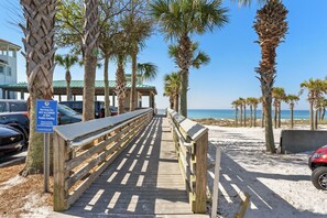 Property grounds - Updated 2 Bedroom at Caribbean Dunes! (Destin)