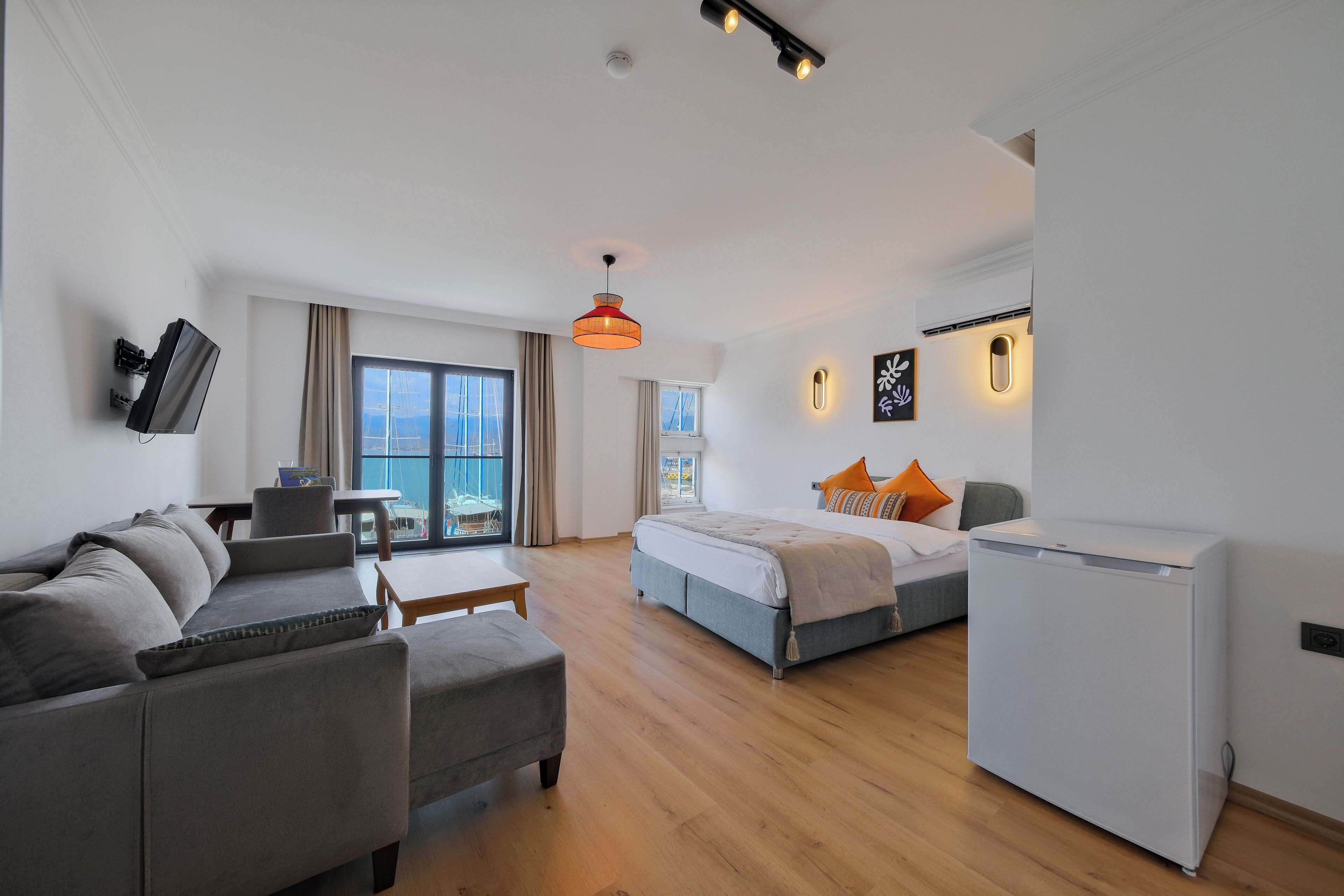 Comfort Studio | Egyptian cotton sheets, premium bedding, memory foam beds