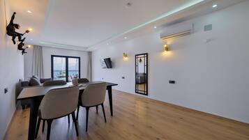 Economy Suite | Egyptian cotton sheets, premium bedding, memory foam beds