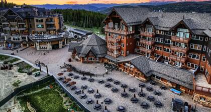 New Listing! One Ski Hill Escape 3 Bedroom Condo by RedAwning