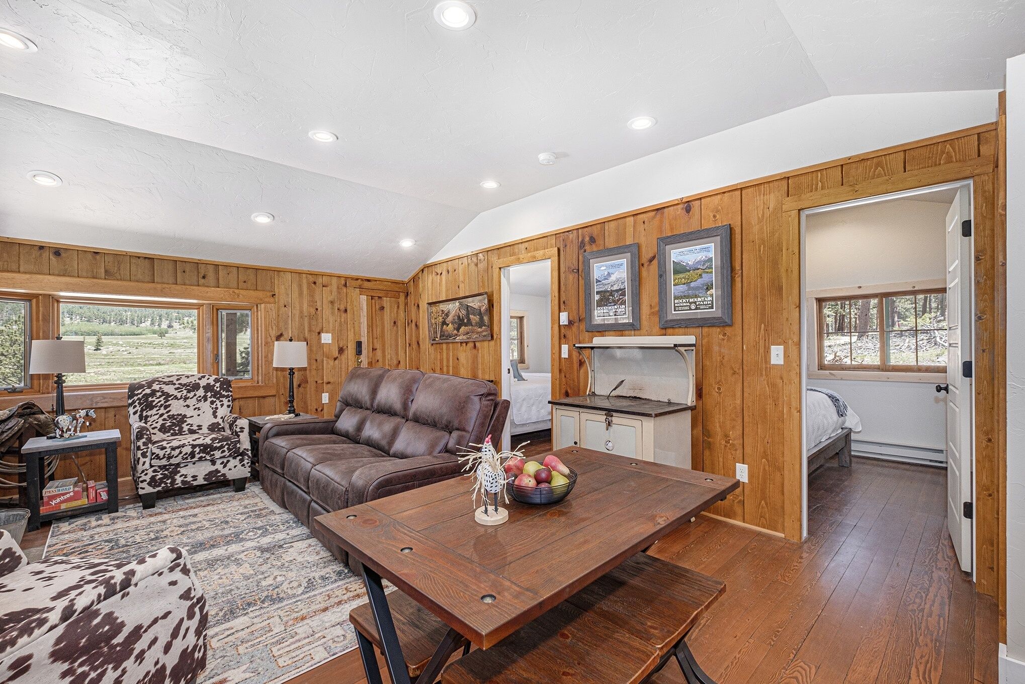 Cabin, 2 Bedrooms | Interior