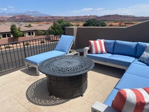 Property grounds - My Husband Wishes He Could Stay Here #14 7 Bedroom Home (Santa Clara)